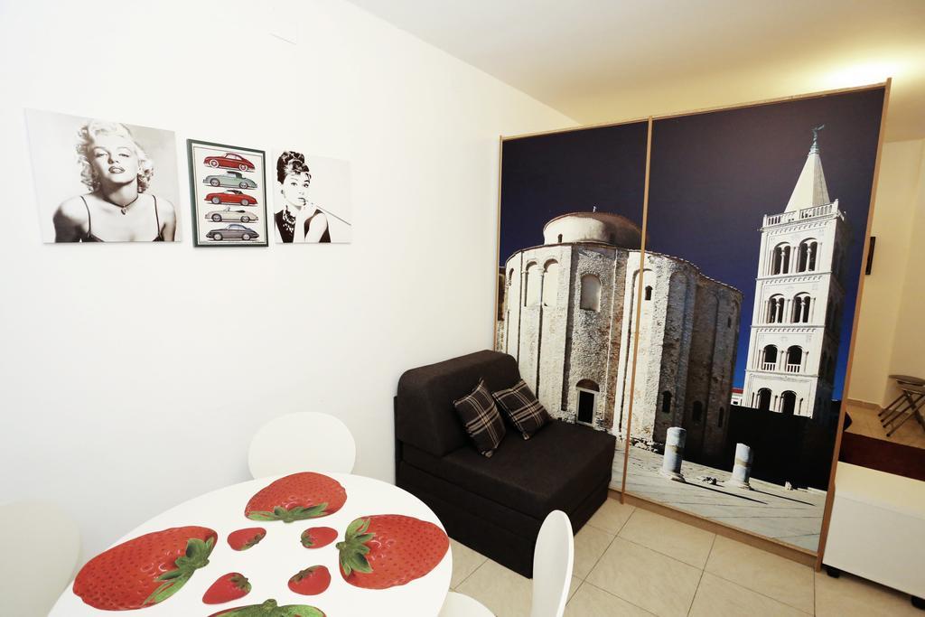 Apartments Feel Center ザダル 部屋 写真